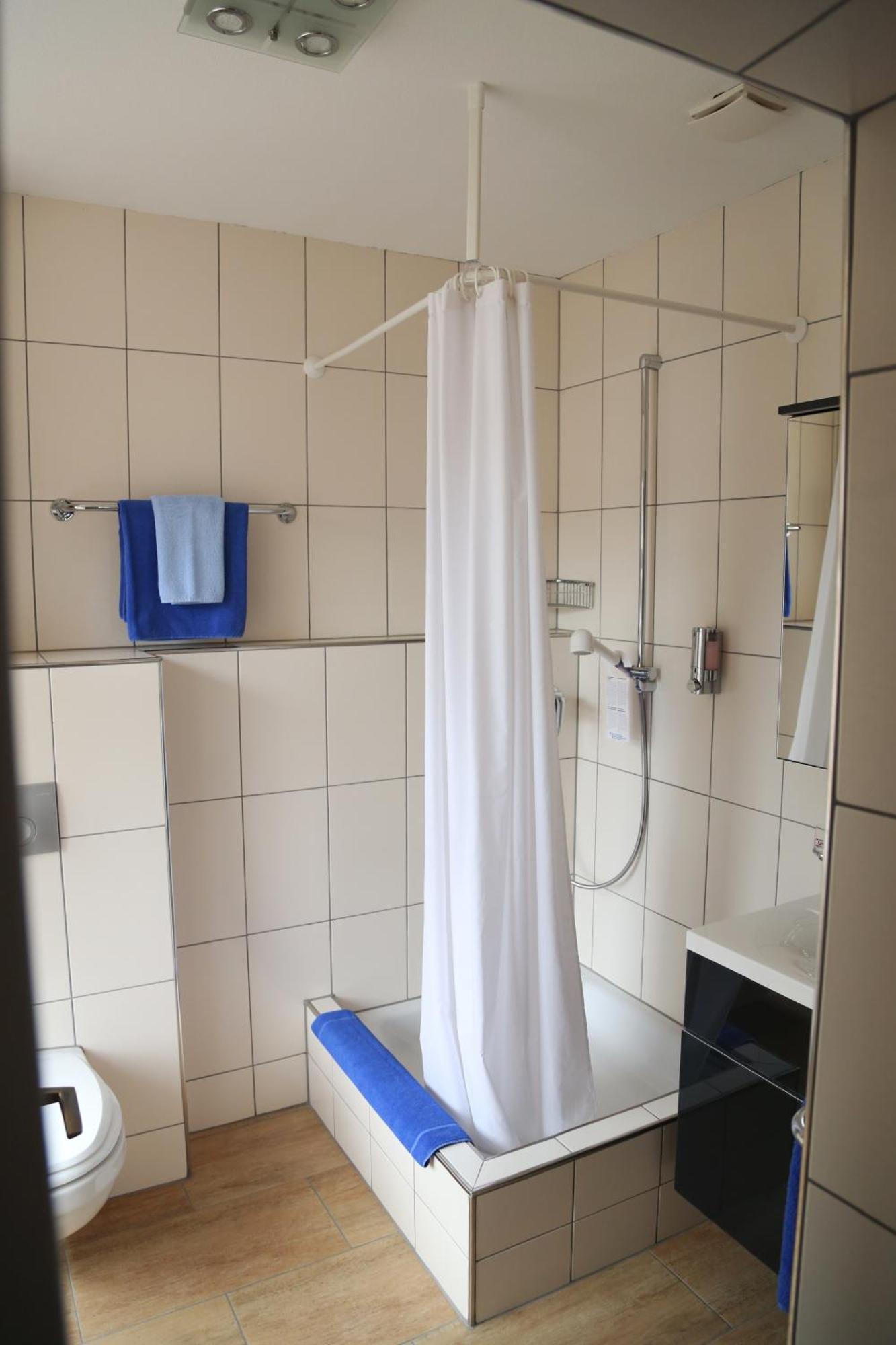 Gasthof Adler Frick Habitación foto
